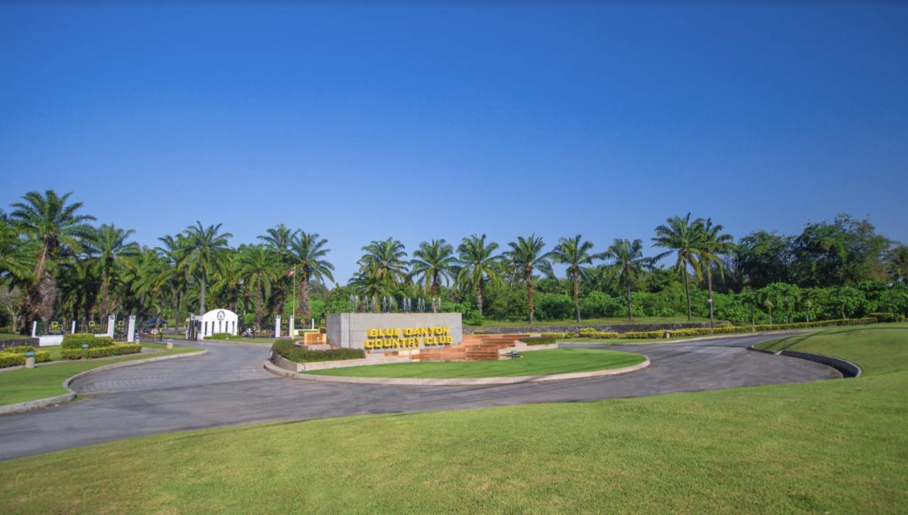 Blue Canyon Country Club Майкао-Бич Экстерьер фото